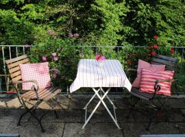 Wohnung mit Dachterrasse in Starnberg, casă de vacanță din Starnberg