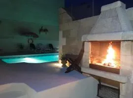 Grand Villa & Pool Very Good 8