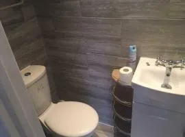 Delightful private 2 bedroom bungalow
