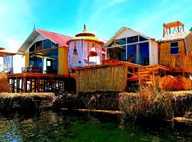 Uros Lake Titicaca Lodge, hotel in Puno