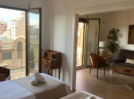 Espectacular Tarragona Corsini Apartment-2, en el centro, con parking, hotel near Marina Tarragona, Tarragona