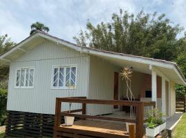 CASA GAMBOA BEACH, vacation home in Garopaba