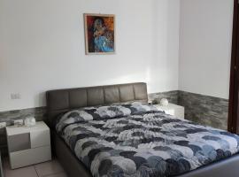 Vico Stazione Apartment, דירה בUta