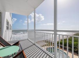 Oceanfront Beach House, Satellite Beach, holiday rental in Satellite Beach