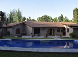 Como en casa, hotel near Santa Angela Winery, Chacras de Coria