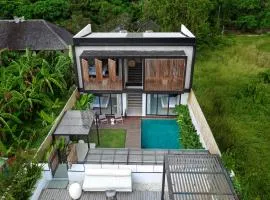 NEW 4 BR 5 MIN WALK TO BERAWA BEACH ENCLOSED LIVNG