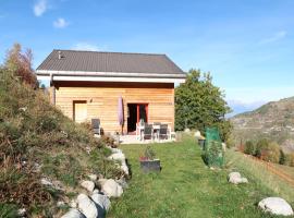 Chalet Les Carlines by Interhome, hotel in Saclentse