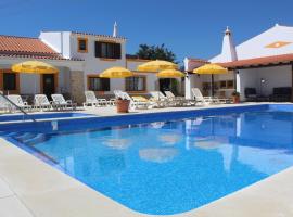 Holiday Home Monte dos Vieiras-2 by Interhome, hotel com piscina em Paderne