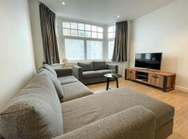 Maison Elyme - A lovely house next to the beach, casă de vacanță din De Panne