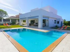 Villa Mónaco Conil de la Frontera by Ruralidays