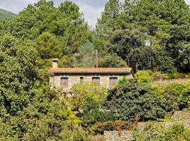 Casa Rural en Candeleda con piscina y un maravilloso jardín, kaimo turizmo sodyba mieste Candeleda