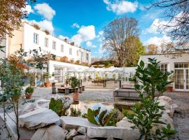 Hôtel de Cavoye, boutique hotel in Fontainebleau