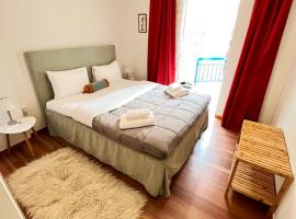 A Stroll to the Acropolis - By Athenian Homes