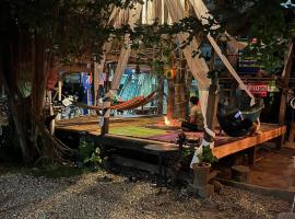 Sook Jai Guest House, ξενοδοχείο σε Chiang Rai