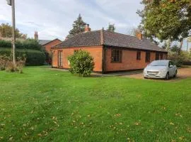 Cosy Rural Barn Conversion 5 Min Drive To Pin Mill 1 BR + sofa bed