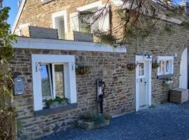 PINE COTTAGE- 5 minutes Francorchamps - charme -piscine-calme-jardin