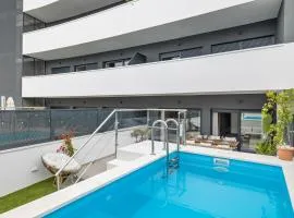 W4 Private Pool - Luxury Style Apartment
