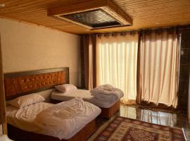 Desert Jewel Camp, hotel i Wadi Rum