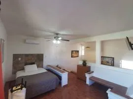 Bonito departamento con alberca en Cancún