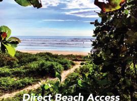 Iluminar Beachfront Suites, alloggio vicino alla spiaggia a Nosara