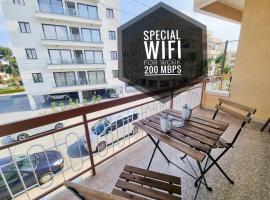 Luxury City Rooms, habitación en casa particular en Lárnaca