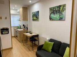 Acogedor estudio en Pontedeume, self catering accommodation in Puentedeume