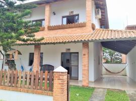 Casa Conforto! A sua casa de praia em Itapoá - SC, holiday rental in Itapoa