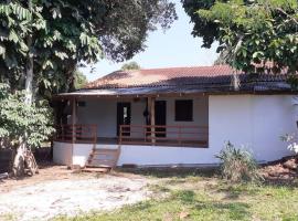 Novo Air&atilde;o में Casa da Cidade Battaglia, कॉटेज