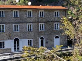 B&B Gronda Via Vandelli, hotel v destinaci Massa