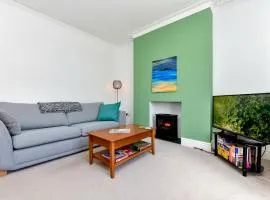 Pass the Keys Beautifully Renovated Mumbles Home with Parking