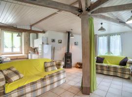 Maison d'une chambre avec jardin clos et wifi a La Bretonniere la Claye, orlofshús/-íbúð 