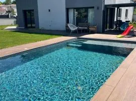 Villa spacieuse avec piscine à Deyme - 150 m²