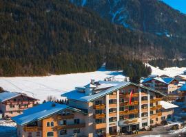 Hotel Alpenwelt Superior, hotel ve Flachau