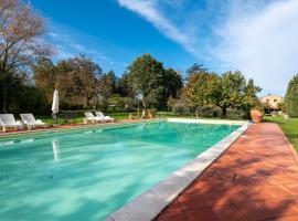 Villa La Tinaia Il Sole Verde, farmstay di Bucine