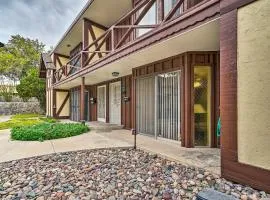 Cozy El Paso Condo with Patio about 7 Mi to Dtwn!