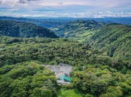 Monteverde Lodge & Gardens by Böëna، فندق بالقرب من حدائق الفراشات في مونتيفيردي، مونتيفيردي كوستاريكا