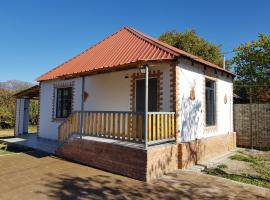 White house Dsegh, holiday rental in Dsegh