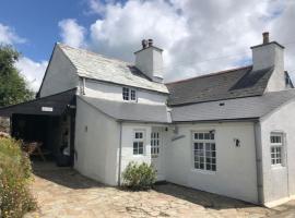 Cosy Cottage Real Fire Nearby Pub Garden Parking, cottage in Altarnun