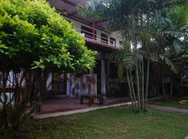 Turtle Bay Beach Resort, hotel v Mirisse (jih)