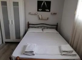 Αυτόνομο Στούντιο με αυλή
