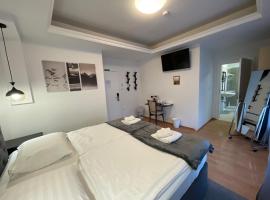 Stella Boutique Rooms, motel in Sesvete