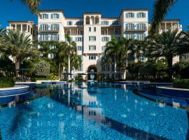 The Regent Grand, hotell sihtkohas Grace Bay