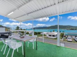 Hillcrest Harmony, vila di Airlie Beach