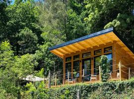 Land of Deveza - Tiny Houses, hotel with parking in São Pedro do Sul