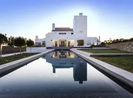 Cortijo exclusivo rodeado de un olivar centenario