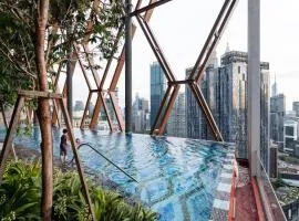 Scarletz KLCC Studio Suites 4 pax Luxury Modern Style WiFi 100Mbps