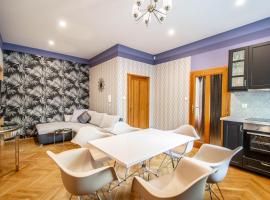 National Museum 3BDR Golden Stork Spot