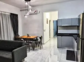 MsHome Suite Equnie Residence @ Taman Equnie Seri Kembangan