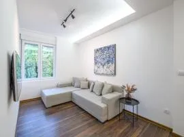 Dedinje apartment