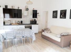 Grazioso appartamento a due passi dal mare, apartma v mestu Minturno